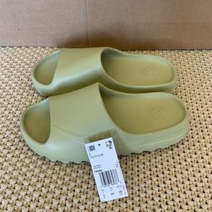 NWT Green Yeezy Adidas Slides